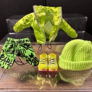 Jade Hunter Rainbow High Fashion Doll Outfit Green Jacket Shorts Shoes Black Top